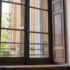 Boiseries et volets intérieurs d’origine.