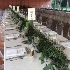 Le Pavillon du parc préparé pour vos noces ou banquets.